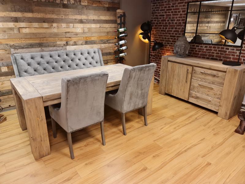 Mammoth Magnum Furniture